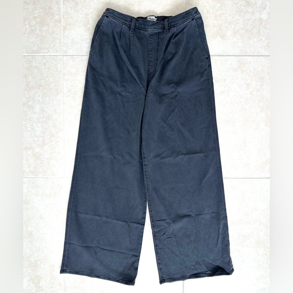 Madewell High Waisted Superwide-Leg Jeans in Bessemer Wash - Picture 4 of 7